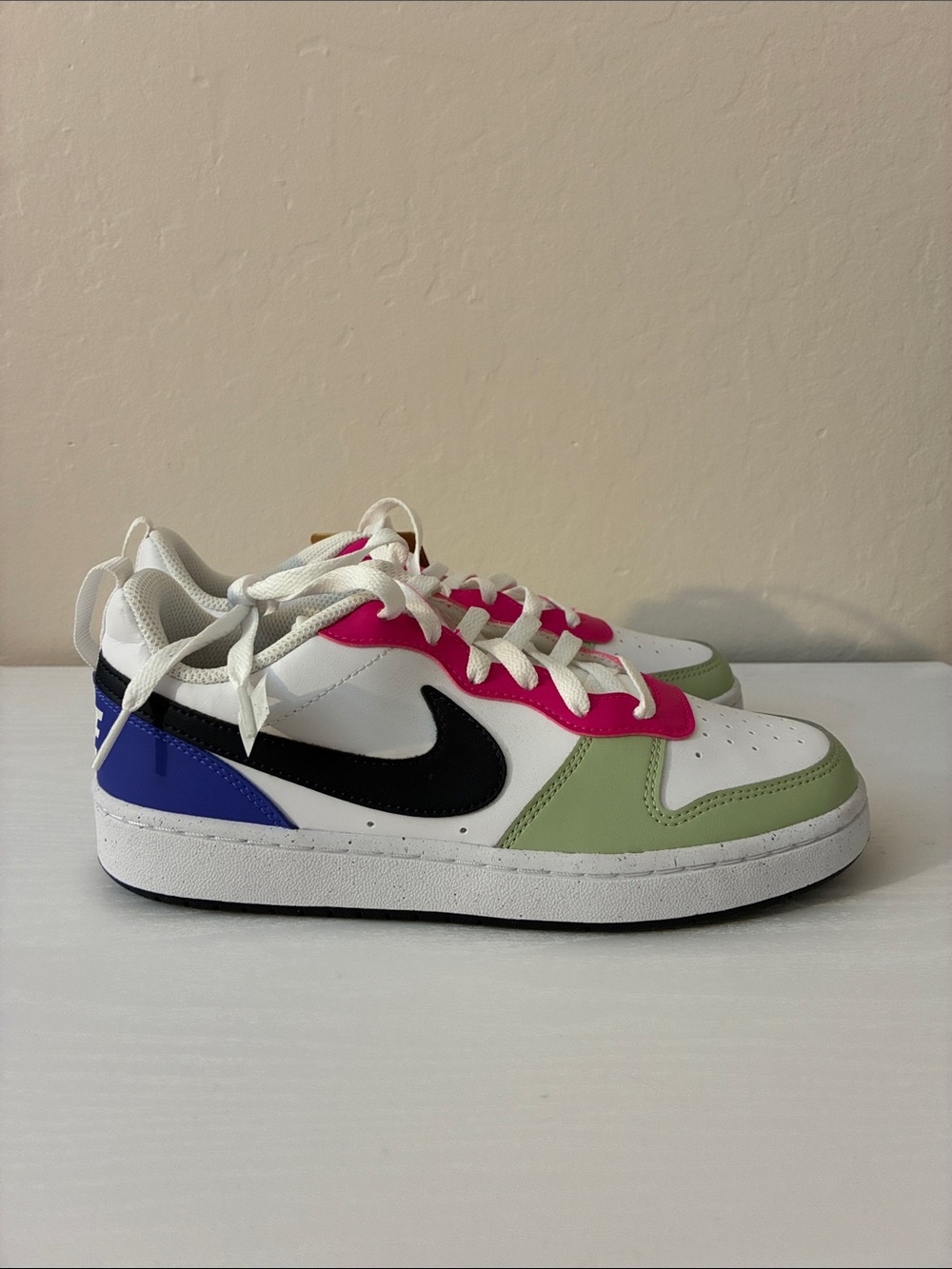 Nike Kids Low-Top Sneakers in White, Pink, Green & Blue